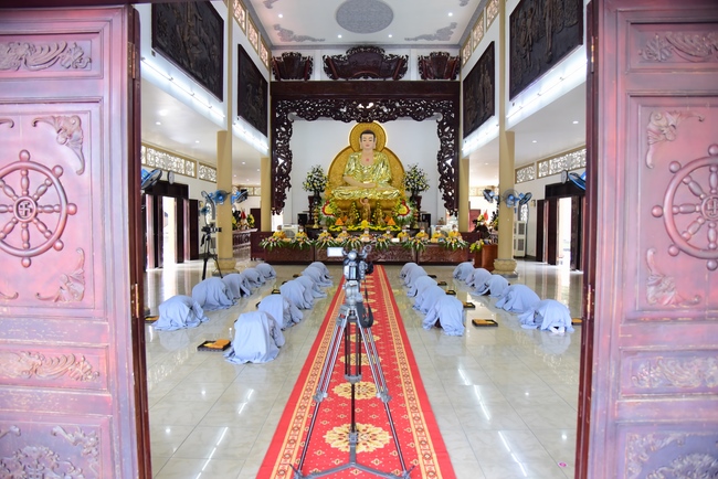 Lễ truyền giới Sa di Phương Trượng